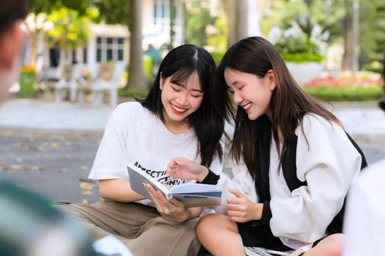 Giúp học sinh định hướng nghề nghiệp từ sớm