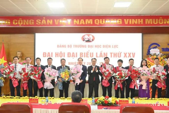 'Đoàn kết – Kỷ cương – Tiên phong – Phát triển: Khát vọng vươn tầm của Đảng bộ Trường Đại học Điện lực