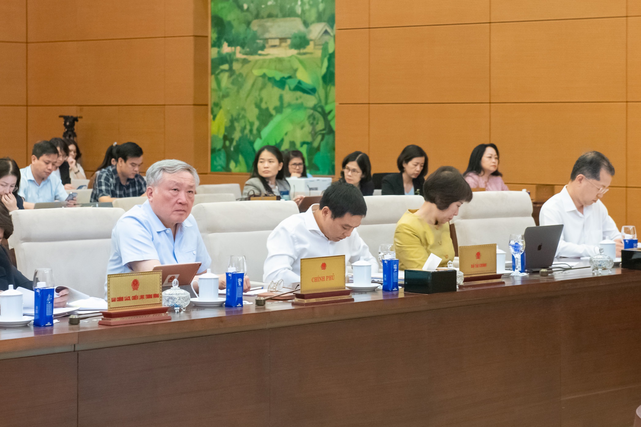 Đề xuất thành lập 1 Trung tâm tài chính quốc tế đặt tại 2 TP Hồ Chí Minh và Đà Nẵng