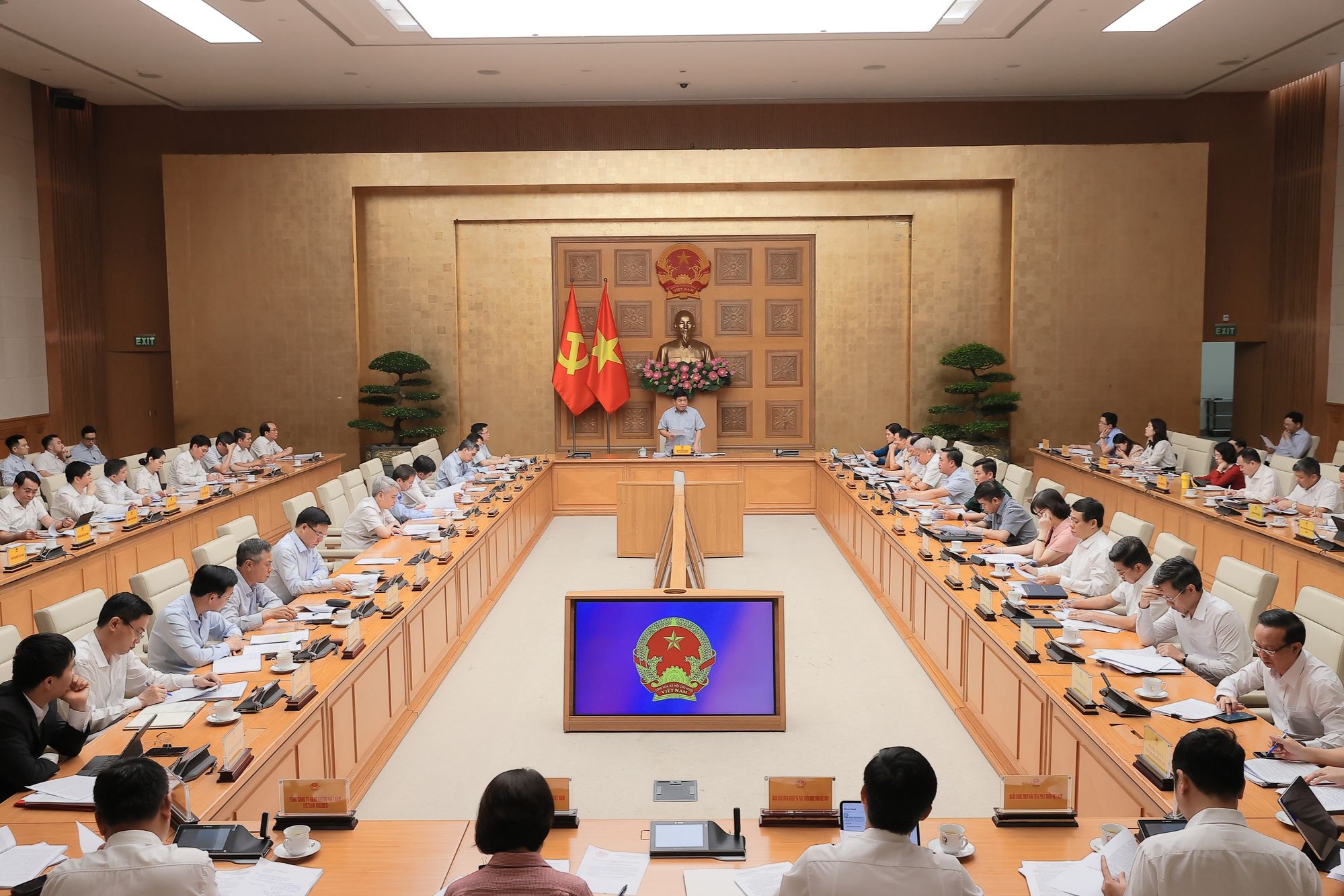 Xây dựng Nghị quyết của Bộ Chính trị về phát triển doanh nghiệp nhà nước: Chính sách phải đủ mạnh, khơi thông được các “điểm nghẽn”, tạo sự bứt phá