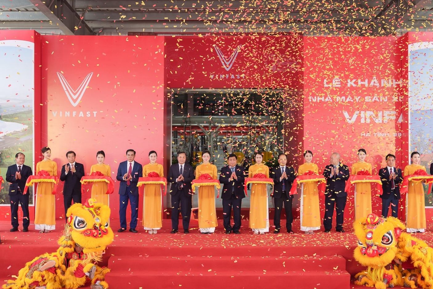 Khánh thành nhà máy sản xuất ô tô điện VINFAST tại Hà Tĩnh sau 7 tháng khởi công