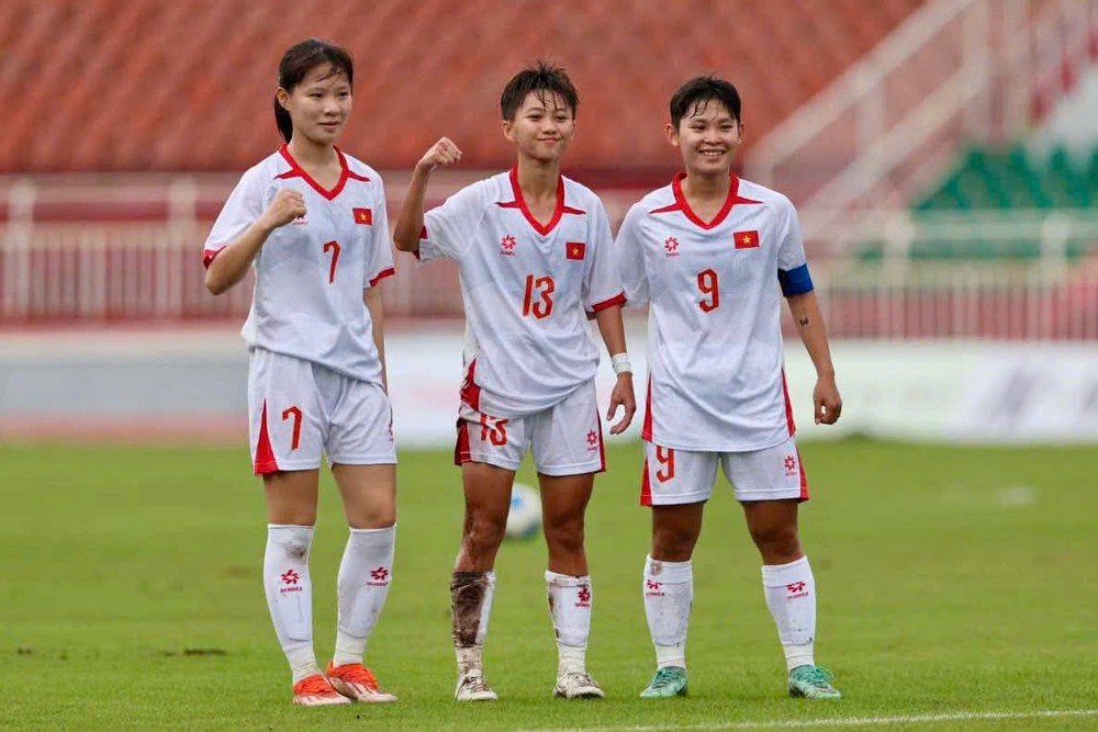 Bán kết U19 nữ Đông Nam Á 2025: Việt Nam gặp Indonesia | Báo Pháp luật Việt Nam điện tử