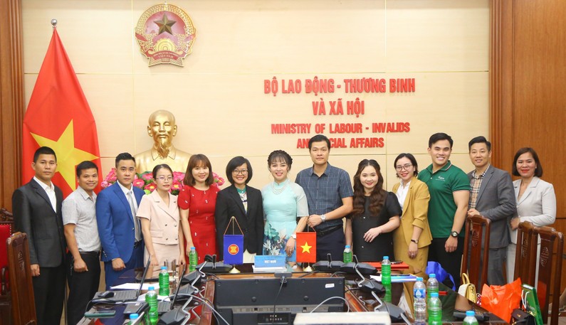 Vinapharma Group nhận giải thưởng ASEAN nổi bật về Phúc lợi xã hội và Phát triển