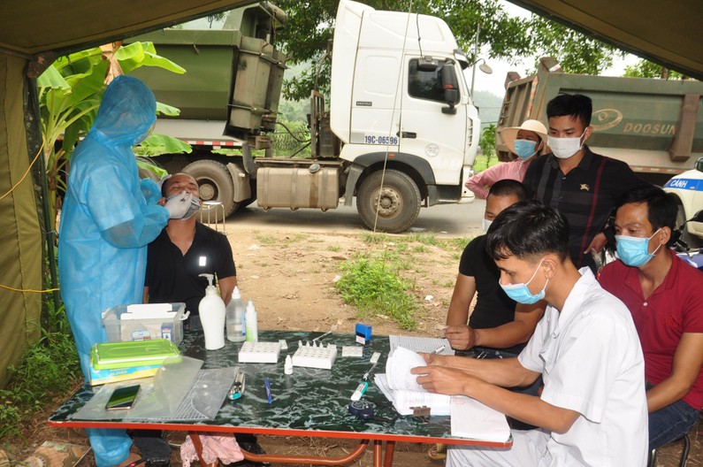 Yên Bái tăng cường giám sát chặt chẽ người dân đến, về từ các địa phương khác