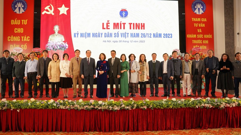 Các đại biểu tại Lễ mít-tinh kỷ niệm ngày Dân số Việt Nam 26/12.
