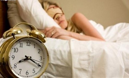Ngủ nướng vào cuối tuần có hại cho sức khỏe Ngủ nướng vào cuối tuần có hại cho sức khỏe