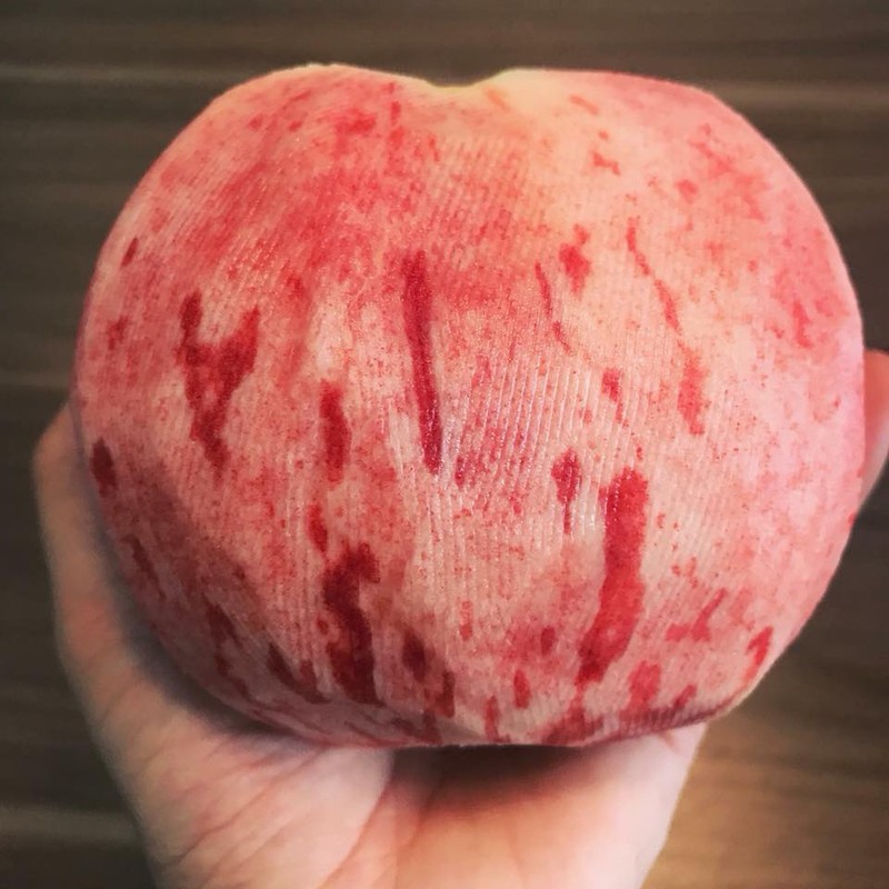 {title} Sự thật đào tiên khổng lồ mới xuất hiện: 1kg/quả, giá chỉ 10.000 đồng