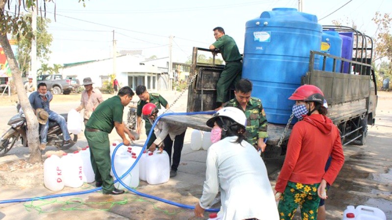 Đồng bằng sông Cửu Long tìm cách sống chung với hạn mặn