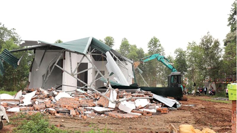 Một vụ phá dỡ công trình sai phép bị khiếu nại tại TP Vĩnh Yên: Chưa làm rõ nguồn gốc đất đã quyết định phá dỡ