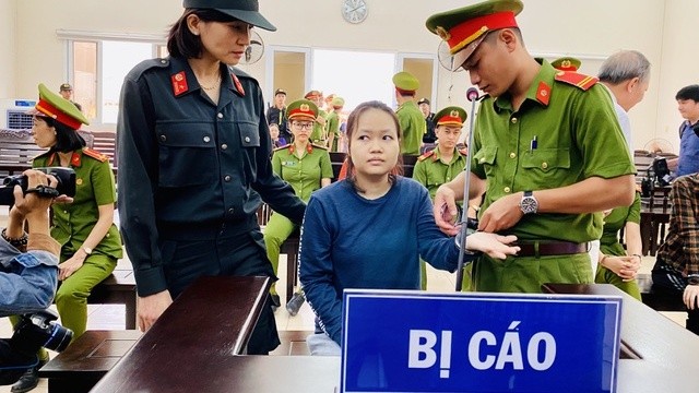 Hai ngày xét xử nhóm giáo phái lạ giấu xác trong bê tông
