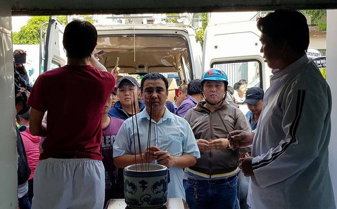 Quyền Linh, Tuấn Hưng đồng loạt kêu gọi giúp đỡ gia đình hiệp sĩ tử nạn hình ảnh 1 quyen linh, tuan hung dong loat keu goi giup do gia dinh hiep si tu nan hinh anh 1