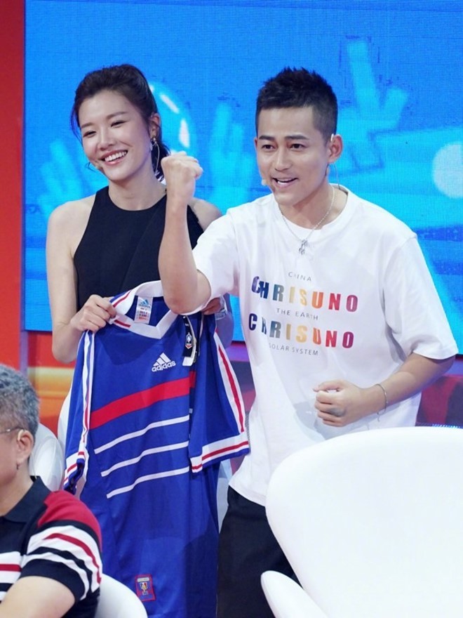 Nữ MC xinh đẹp khiến các tuyển World Cup khiếp sợ vì tài "dự đoán ngược" hình ảnh 6 nu mc xinh dep khien cac tuyen world cup khiep so vi tai "du doan nguoc" hinh anh 6