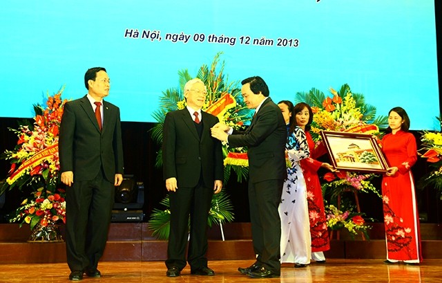 Tổng Bí thư, Chủ tịch nước và chuyện bức ảnh độc đáo thời sinh viên hình ảnh 6 tong bi thu, chu tich nuoc va chuyen buc anh doc dao thoi sinh vien hinh anh 6