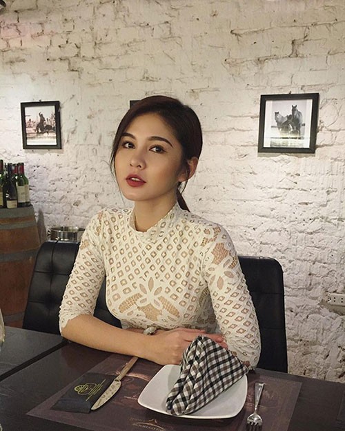 Nữ MC đóng "Người phán xử" từng xuất hiện bên HLV Park giờ ra sao? hình ảnh 1 nu mc dong "nguoi phan xu" tung xuat hien ben hlv park gio ra sao? hinh anh 1