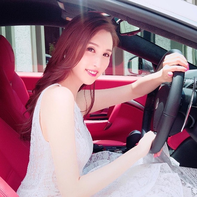 Hai cô đào xứ Cảng thơm sống thế nào sau chia tay tình già đáng tuổi bố hình ảnh 16 hai co dao xu cang thom song the nao sau chia tay tinh gia dang tuoi bo hinh anh 16