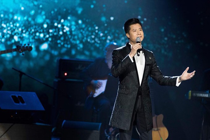 Quang Dũng đắt show cả trong nước lẫn hải ngoại.