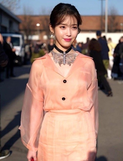 IUtham gia Tuần lễ thời trang Milan (Italy). Ảnh: Naver.