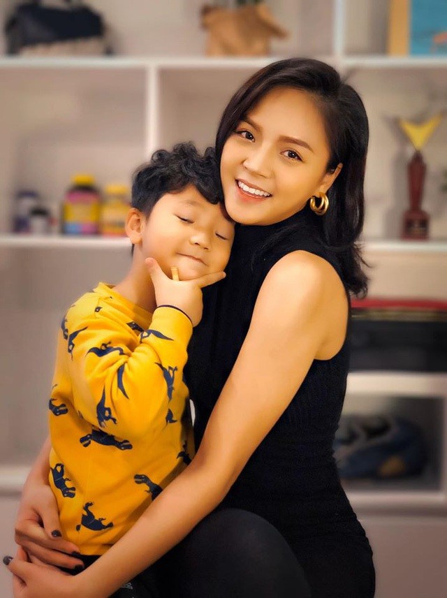 Thu Quỳnh kể về biến cố khiến bản thân nhận ra rất cần một bờ vai che chở hình ảnh 3 thu quynh ke ve bien co khien ban than nhan ra rat can mot bo vai che cho hinh anh 3