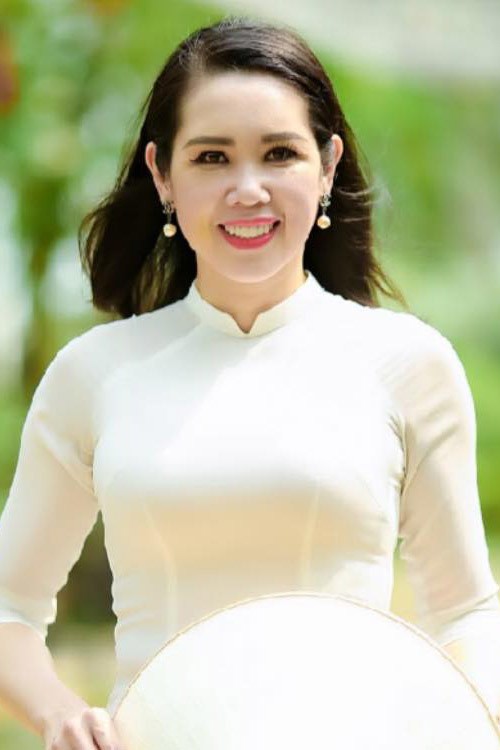 Á hậu Việt Nam 1992 bỏ showbiz làm tiếp viên hàng không vẫn trẻ đẹp ở tuổi 45 Á hậu Vi Thị Đông bỏ showbiz làm tiếp viên hàng không, U50 vẫn đẹp
