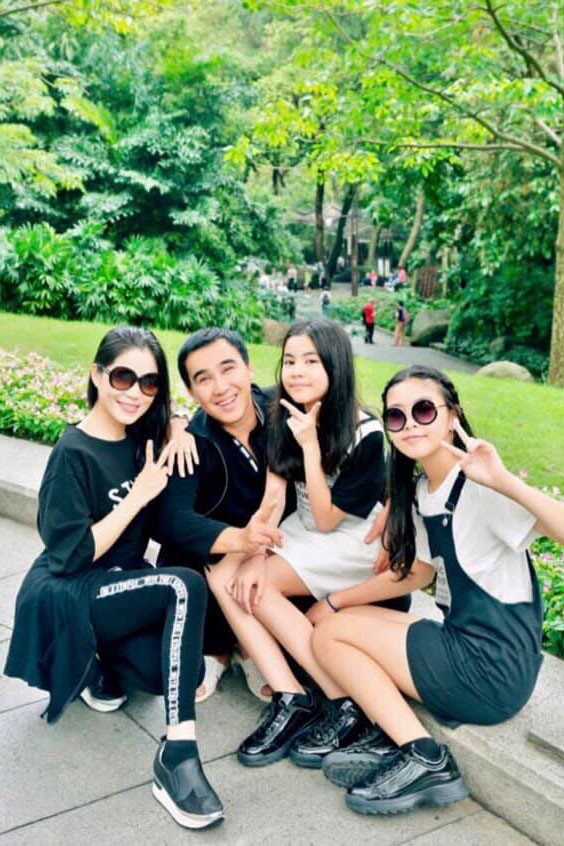 Quyền Linh: Vợ chồng chung phòng nhưng tôi luôn nằm ngủ dưới đất MC Quyền Linh: Mấy chục năm qua, tôi chỉ ngủ dưới đất!