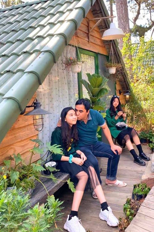 Quyền Linh: Vợ chồng chung phòng nhưng tôi luôn nằm ngủ dưới đất MC Quyền Linh: Mấy chục năm qua, tôi chỉ ngủ dưới đất!