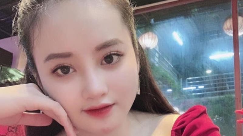 Thiếu nữ phẫu thuật thẩm mỹ để trốn truy nã