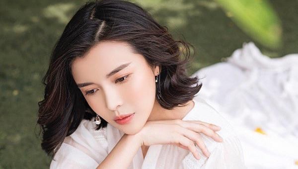 Đăng ảnh hút thuốc gây xôn xao, Cao Thái Hà nói gì?