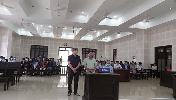 Đà Nẵng: Hơn 12 năm tù cho các bị cáo gây thiệt hại 9,2 tỷ đồng tại khu tái định cư Hòa Liên 3, 4
