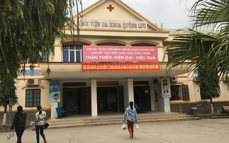 Thai nhi tử vong, sản phụ nguy kịch, người nhà kéo tới bệnh viện đòi làm rõ - 2