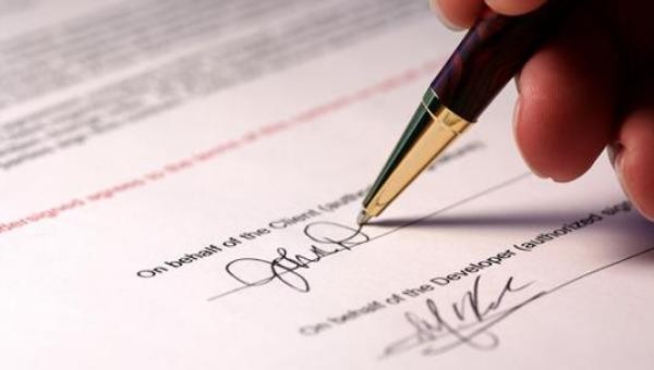 Giả mạo chữ ký nhằm chiếm đoạt tài sản bị xử phạt thế nào?