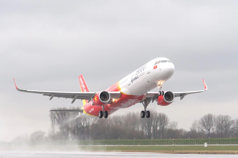 vietjet-thong-bao-ly-do-chuyen-bay-tu-ha-noi-di-phu-quoc-cham-gan-8-gio-giadinhvietnam.com 1 vietjet-thong-bao-ly-do-chuyen-bay-tu-ha-noi-di-phu-quoc-cham-gan-8-gio-giadinhvietnam.com 1