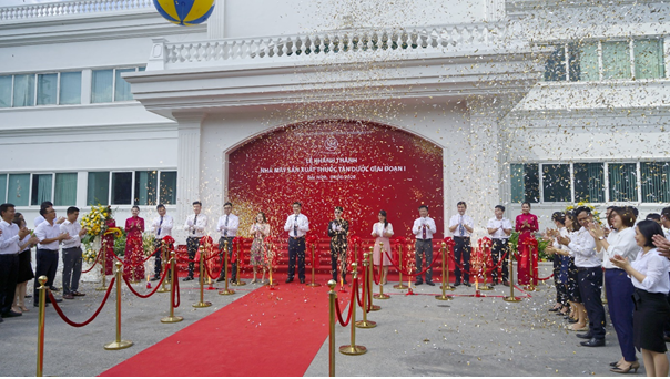Khai trương trung tâm phân phối dược phẩm Vimedimex tại 63 tỉnh, thành và khánh thành nhà máy sản xuất thuốc tân dược giai đoạn 1 khai truong trung tam phan phoi duoc pham vimedimex 63 tinh thanh va khanh thanh nha may san xuat thuoc tan duoc giai doan 1