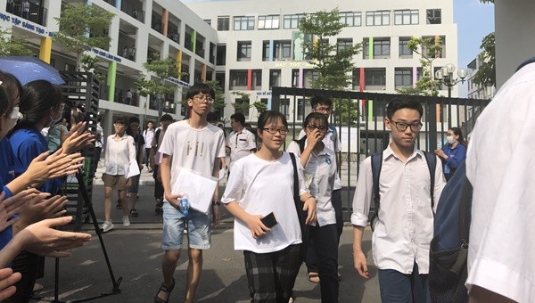 Thí sinh Hà Nội tự tin đạt 10 điểm môn tiếng Anh