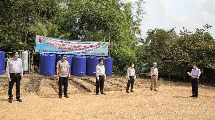 Hơn 4.000 hộ dân ở Bạc Liêu được cấp nước ngọt miễn phí 