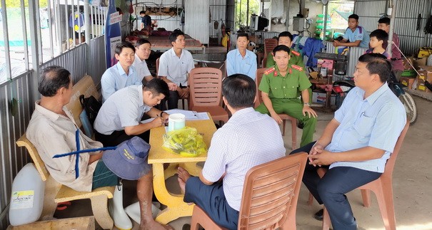 Người dân bức xúc về xả thải gây ô nhiễm, Đông Hải lập đoàn kiểm tra hộ nuôi tôm