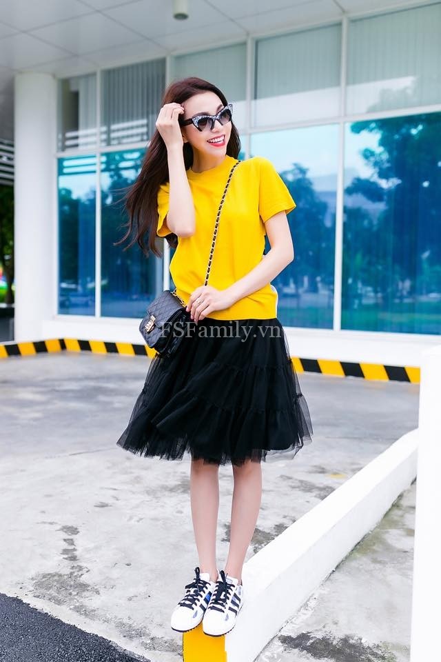 Kết quả hình ảnh cho mặc đồ đen phong cách
