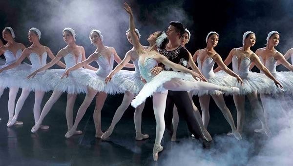 Siêu phẩm ballet Hồ Thiên Nga sẽ trình diễn giữa hồ ở Hà Nội