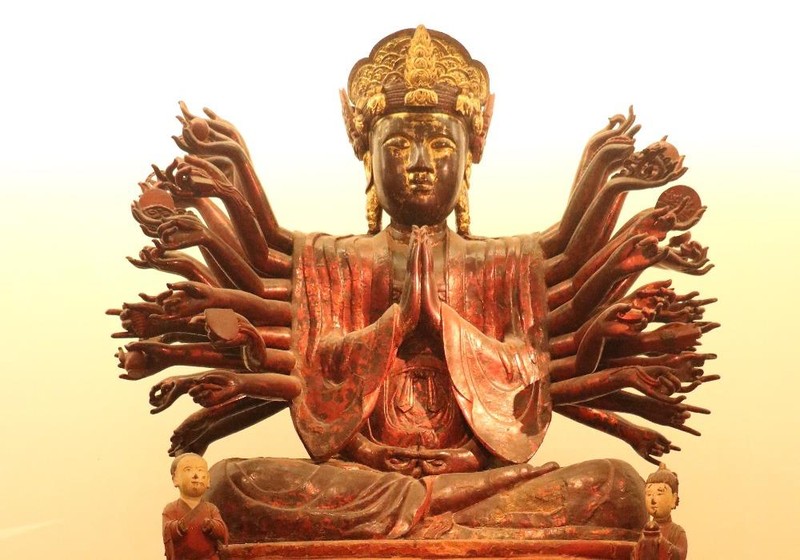 Tượng Phật Quan Âm Nam Hải 500 năm tuổi từng ẩn dật trong ngôi chùa dột nát 