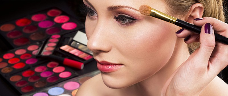 Kết quả hình ảnh cho khuôn mặt trang điểm đẹp Châu Âu
