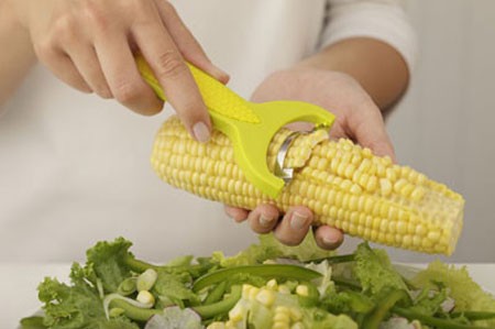 Kết quả hình ảnh cho cách tách hạt ngô