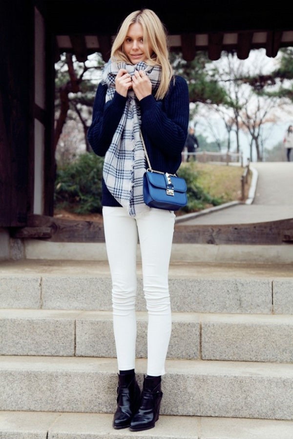 Kết quả hình ảnh cho Mặc quần jeans với áo khoác nhẹ sao Châu Âu