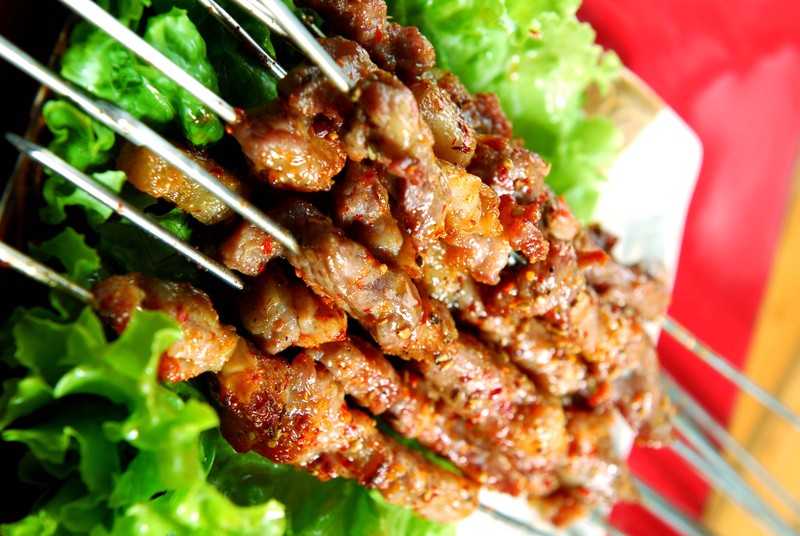 Kết quả hình ảnh cho Thịt xiên nướng hành hoa
