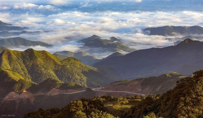 Biển mây trên đỉnh Mẫu Sơn