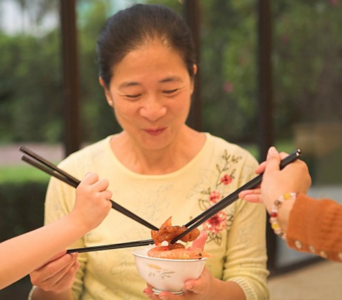 kieng-ky-khi-dung-dua-cua-nguoi-xua-ban-co-vo-tinh-pham-phai-4