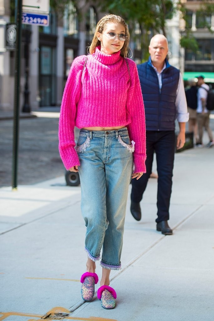 Tu do toan quan jeans lung sanh dieu cua Gigi Hadid hinh anh 9