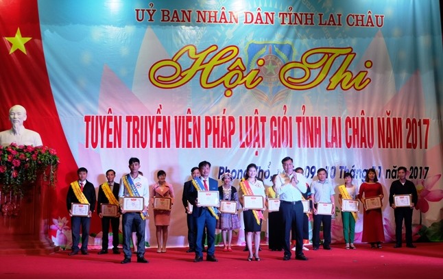 Phát huy vai trò của báo cáo viên, tuyên truyền viên pháp luật