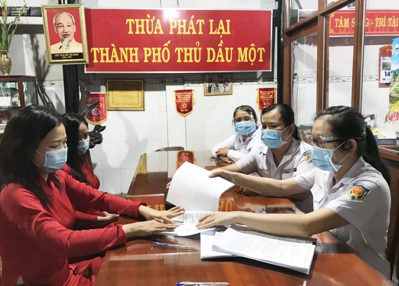Đề xuất cho phép ủy quyền thực hiện tống đạt giấy tờ