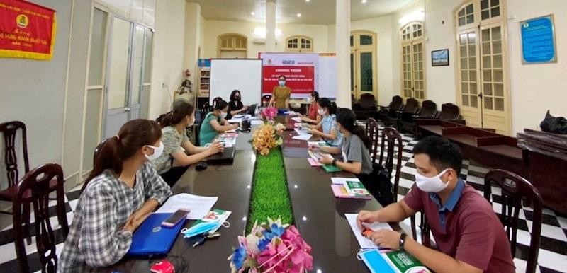 Quang cảnh buổi tập huấn