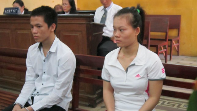 Nguyễn Minh Tâm và Trương Thị Mỹ Châu bị TAND tỉnh Đồng Tháp đưa ra xét xử về tội hiếp dâm trẻ em.