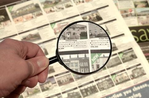 Cùng nhau đưa ra ý kiến chọn lựa khu vực sống vừa giúp tiết kiệm thời gian và công sức, vừa giúp vợ chồng chủ động hơn trong khoản tài chính dành dụm để định cư.